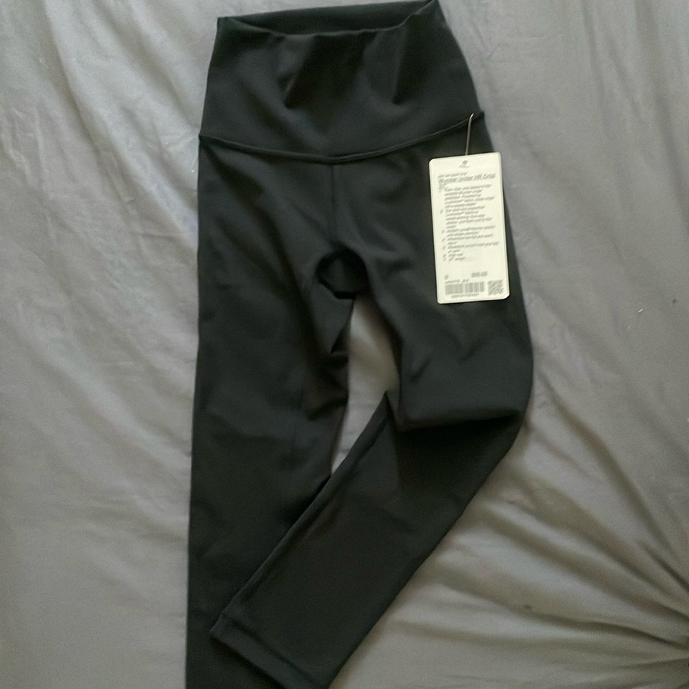 Lululemon girls crop leggings size 0 in black